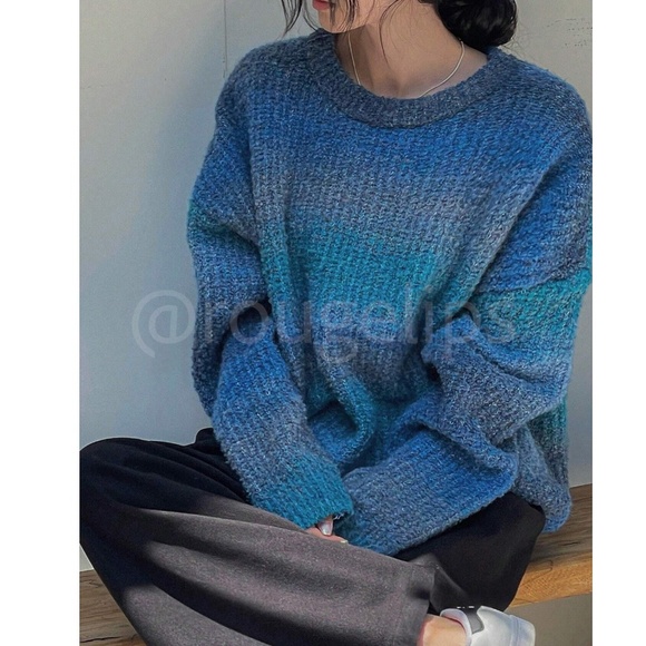 Blue Ombre Oversized Pullover Knit Sweater Round Neck Long SLeeve - Picture 14 of 16